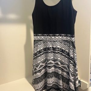 Ambiance Black and White Patterned Dress, Large